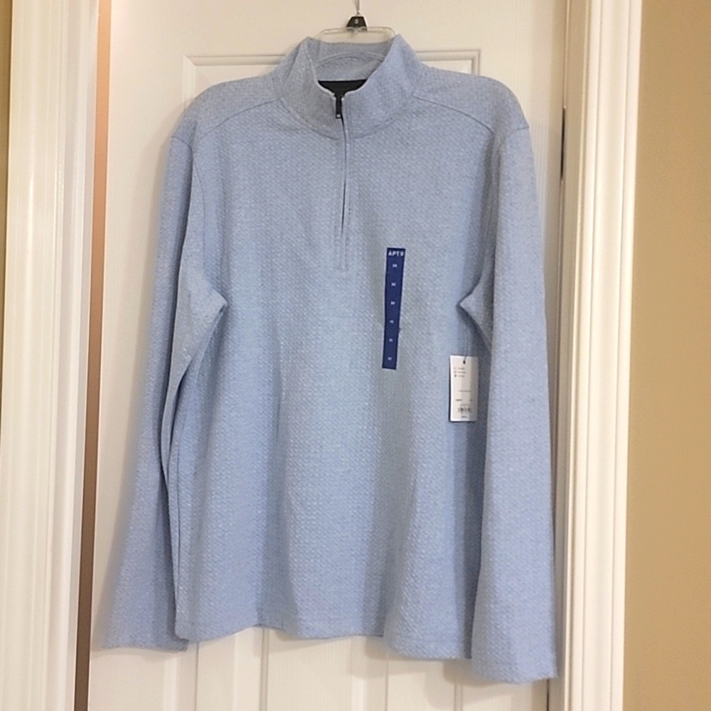 NWT Men's Apt 9 Pullover. Size M. Color light blue